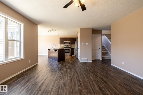 1172 Westerra Link, Stony Plain, AB - Indoor Photo Showing Kitchen