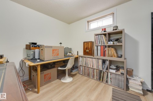 15702 89A Avenue, Edmonton, AB - Indoor