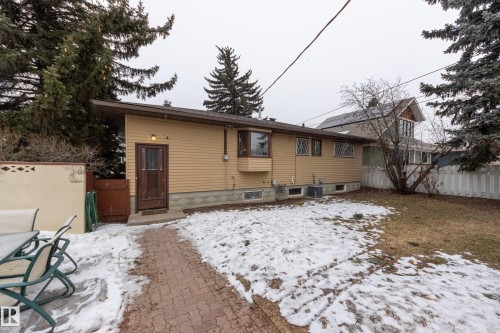 15702 89A Avenue, Edmonton, AB - Outdoor