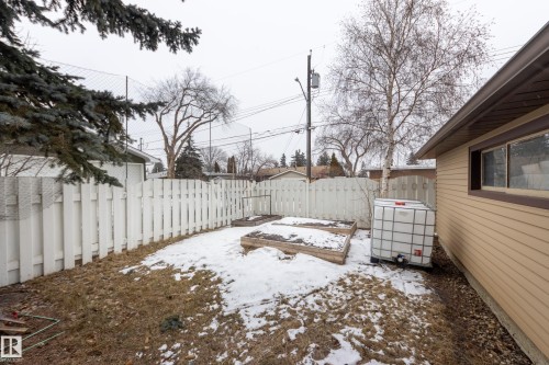 15702 89A Avenue, Edmonton, AB - Outdoor