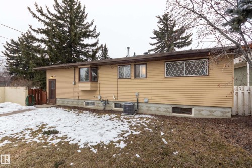 15702 89A Avenue, Edmonton, AB - Outdoor With Exterior