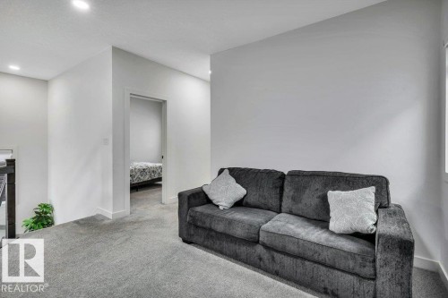5320 Kimball Place, Edmonton, AB - Indoor