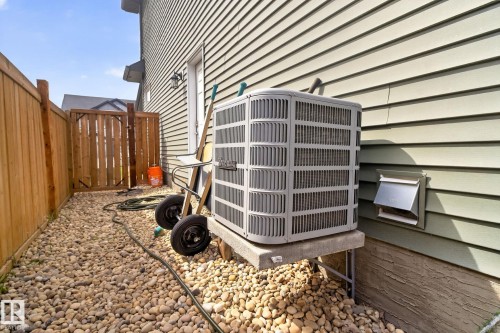 7515 Elmer Bend, Edmonton, AB - Outdoor
