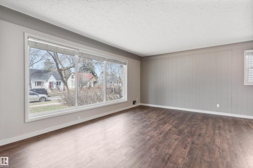 10707 129 Street, Edmonton, AB - Indoor Photo Showing Other Room
