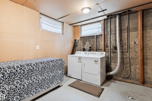 10707 129 Street, Edmonton, AB - Indoor Photo Showing Laundry Room
