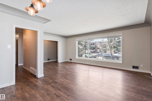 10707 129 Street, Edmonton, AB - Indoor
