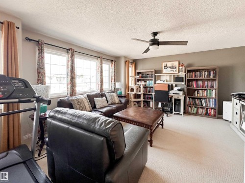 36 Eastgate Way, St. Albert, AB - Indoor Photo Showing Living Room