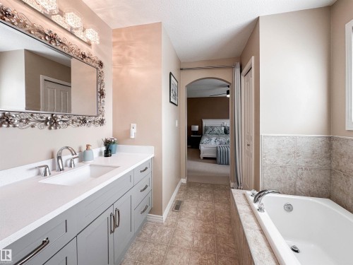 36 Eastgate Way, St. Albert, AB - Indoor Photo Showing Bathroom