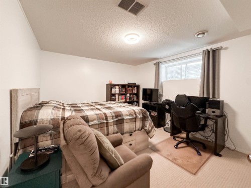 36 Eastgate Way, St. Albert, AB - Indoor Photo Showing Bedroom