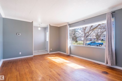 53 Garden Crescent, St. Albert, AB - Indoor Photo Showing Other Room