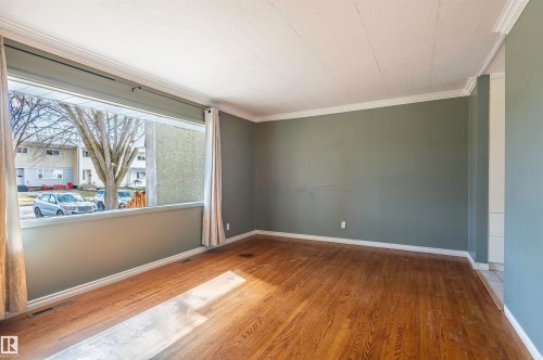 53 Garden Crescent, St. Albert, AB - Indoor Photo Showing Other Room