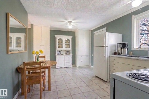 53 Garden Crescent, St. Albert, AB - Indoor Photo Showing Kitchen