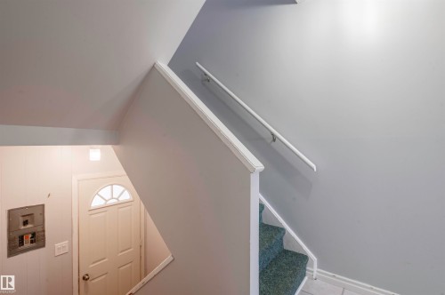 53 Garden Crescent, St. Albert, AB - Indoor Photo Showing Other Room