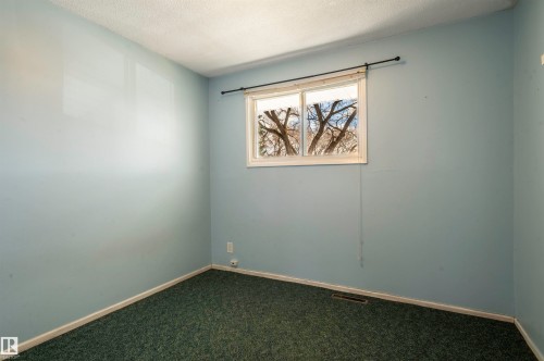 53 Garden Crescent, St. Albert, AB - Indoor Photo Showing Other Room