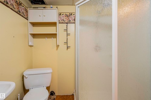 53 Garden Crescent, St. Albert, AB - Indoor Photo Showing Bathroom