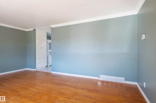 53 Garden Crescent, St. Albert, AB - Indoor Photo Showing Other Room