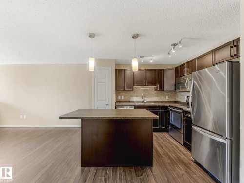 24 4029 Orchards Drive, Edmonton, AB - Indoor Photo Showing Kitchen With Stainless Steel Kitchen With Upgraded Kitchen