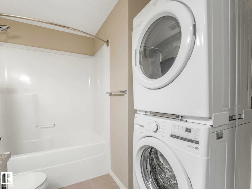 24 4029 Orchards Drive, Edmonton, AB - Indoor Photo Showing Laundry Room