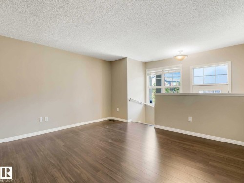 24 4029 Orchards Drive, Edmonton, AB - Indoor Photo Showing Other Room