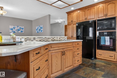 474 Riverpark Drive, Fort Saskatchewan, AB - Indoor Photo Showing Kitchen