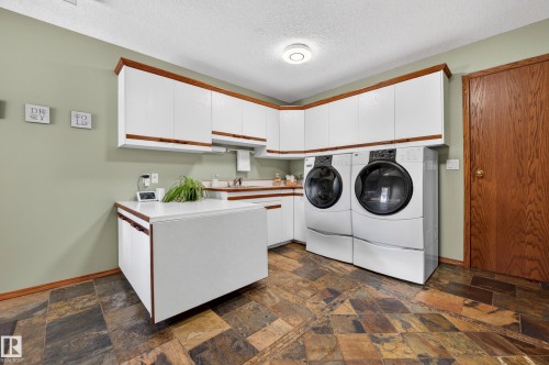 474 Riverpark Drive, Fort Saskatchewan, AB - Indoor Photo Showing Laundry Room