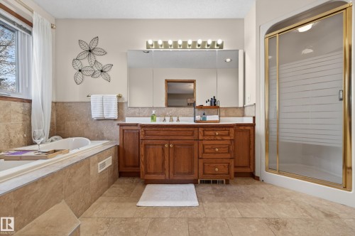 474 Riverpark Drive, Fort Saskatchewan, AB - Indoor Photo Showing Bathroom