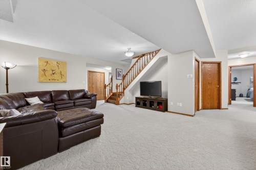 474 Riverpark Drive, Fort Saskatchewan, AB - Indoor Photo Showing Living Room