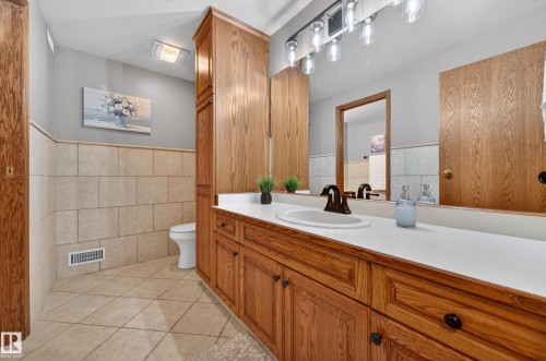 474 Riverpark Drive, Fort Saskatchewan, AB - Indoor Photo Showing Bathroom