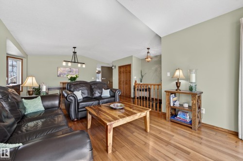 474 Riverpark Drive, Fort Saskatchewan, AB - Indoor Photo Showing Living Room