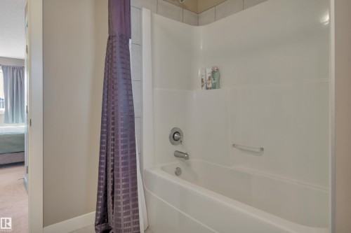 309 401 Southfork Drive, Leduc, AB - Indoor Photo Showing Bathroom