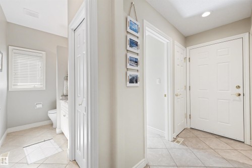 607 Dartmouth Point(E), Edmonton, AB - Indoor