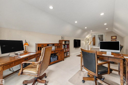 607 Dartmouth Point(E), Edmonton, AB - Indoor Photo Showing Office