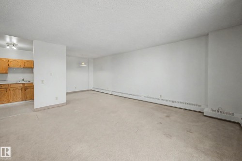 608 10125 109 Street, Edmonton, AB - Indoor