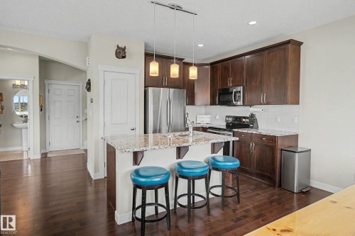 9483 227 Street, Edmonton, AB - Indoor Photo Showing Kitchen