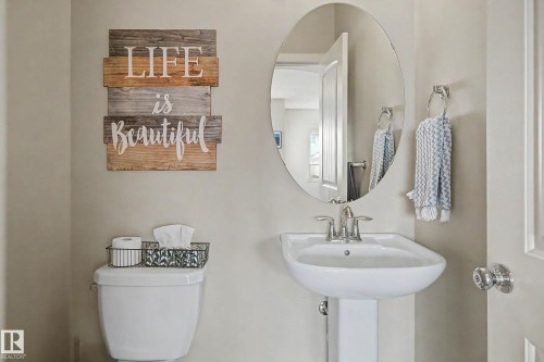 9483 227 Street, Edmonton, AB - Indoor Photo Showing Bathroom
