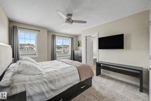 9483 227 Street, Edmonton, AB - Indoor Photo Showing Bedroom