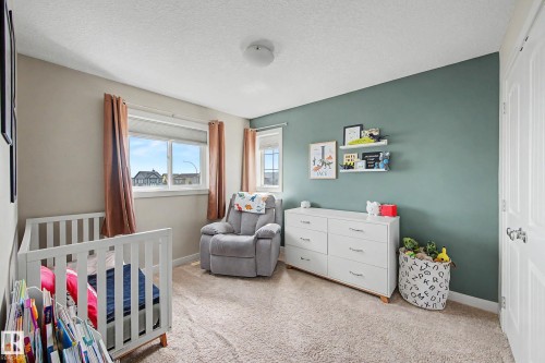 9483 227 Street, Edmonton, AB - Indoor Photo Showing Bedroom