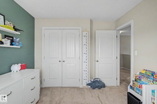 9483 227 Street, Edmonton, AB - Indoor Photo Showing Bedroom