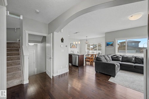9483 227 Street, Edmonton, AB - Indoor Photo Showing Living Room