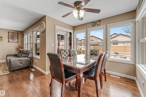 3236 26 Avenue, Edmonton, AB - Indoor Photo Showing Dining Room