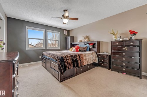3236 26 Avenue, Edmonton, AB - Indoor Photo Showing Bedroom