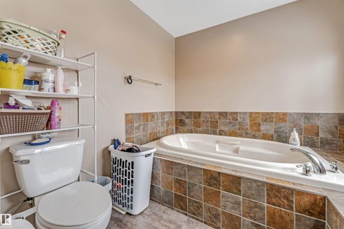3236 26 Avenue, Edmonton, AB - Indoor Photo Showing Bathroom