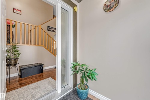 3236 26 Avenue, Edmonton, AB - Indoor Photo Showing Other Room