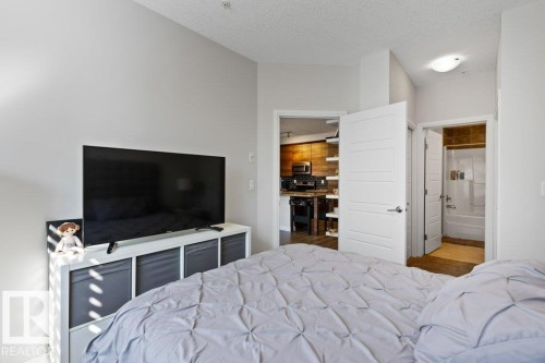 216 2588 Anderson Way, Edmonton, AB - Indoor Photo Showing Bedroom