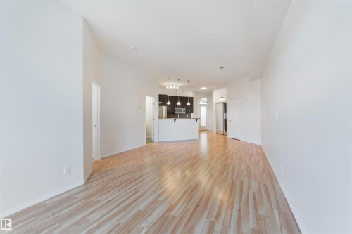 405 10531 117 Street, Edmonton, AB - Indoor
