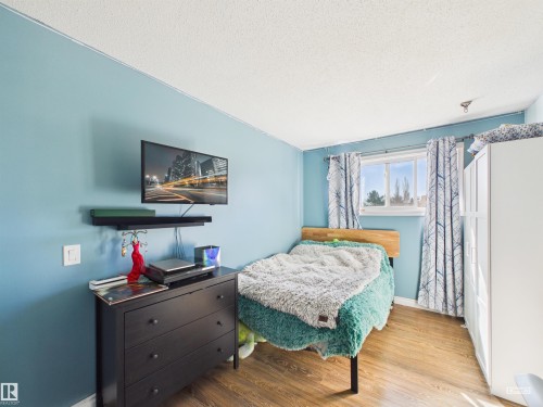 8919 95 Avenue, Fort Saskatchewan, AB - Indoor Photo Showing Bedroom