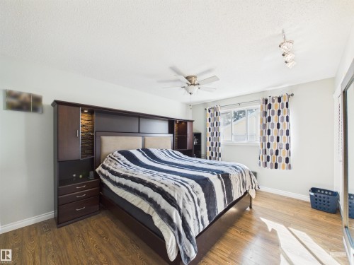 8919 95 Avenue, Fort Saskatchewan, AB - Indoor Photo Showing Bedroom