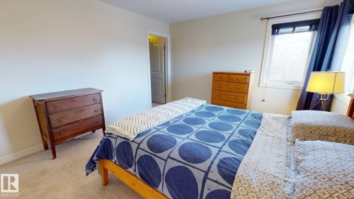 34 Vale Terrace, Fort Saskatchewan, AB - Indoor Photo Showing Bedroom