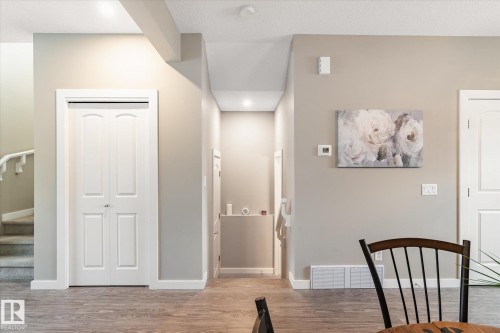 2819 Maple Way, Edmonton, AB - Indoor Photo Showing Other Room