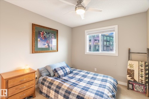 2819 Maple Way, Edmonton, AB - Indoor Photo Showing Bedroom